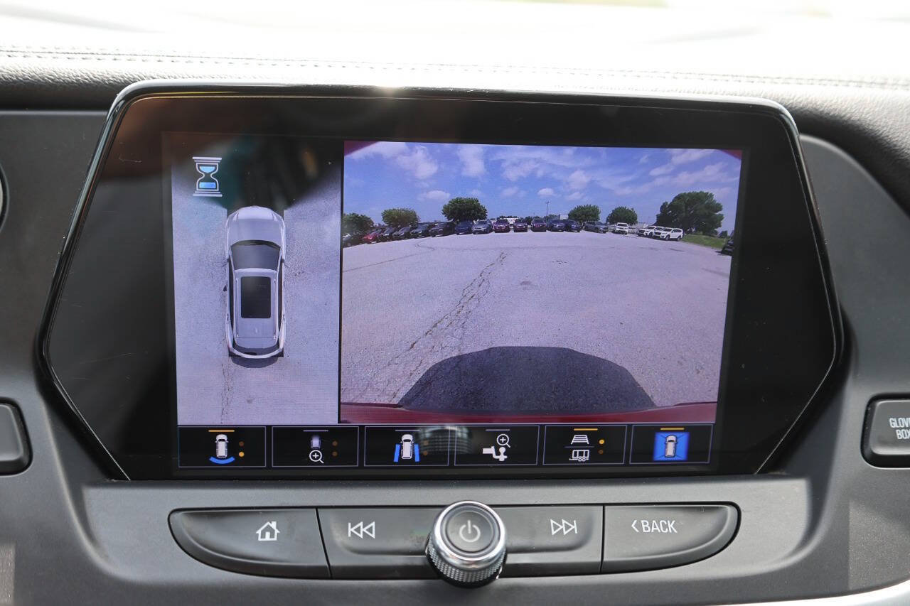 Used 2020 Chevrolet Blazer LT w/ Sound & Technology Package AWD/4WD image 22