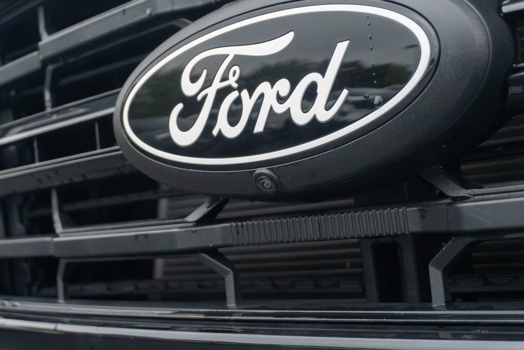 Used 2025 Ford F150 XLT w/ Equipment Group 302A MID AWD/4WD image 6