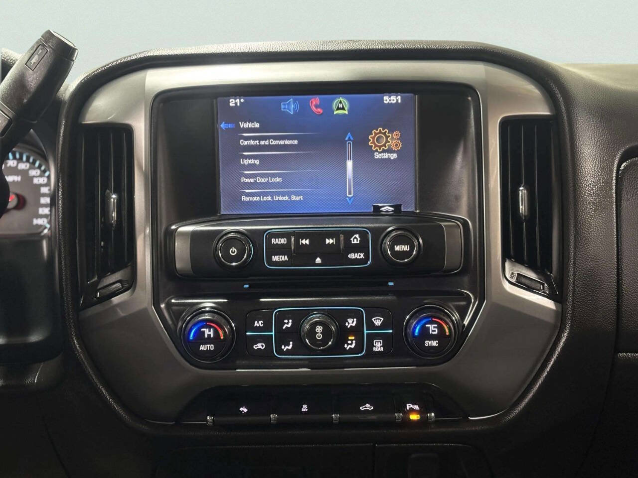 Used 2015 Chevrolet Silverado 2500 LT w/ LT Convenience Package AWD/4WD image 22