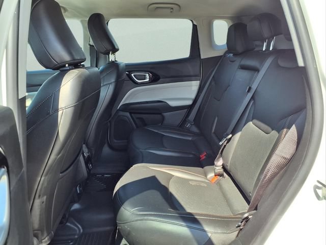 Used 2022 Jeep Compass Limited AWD/4WD image 16