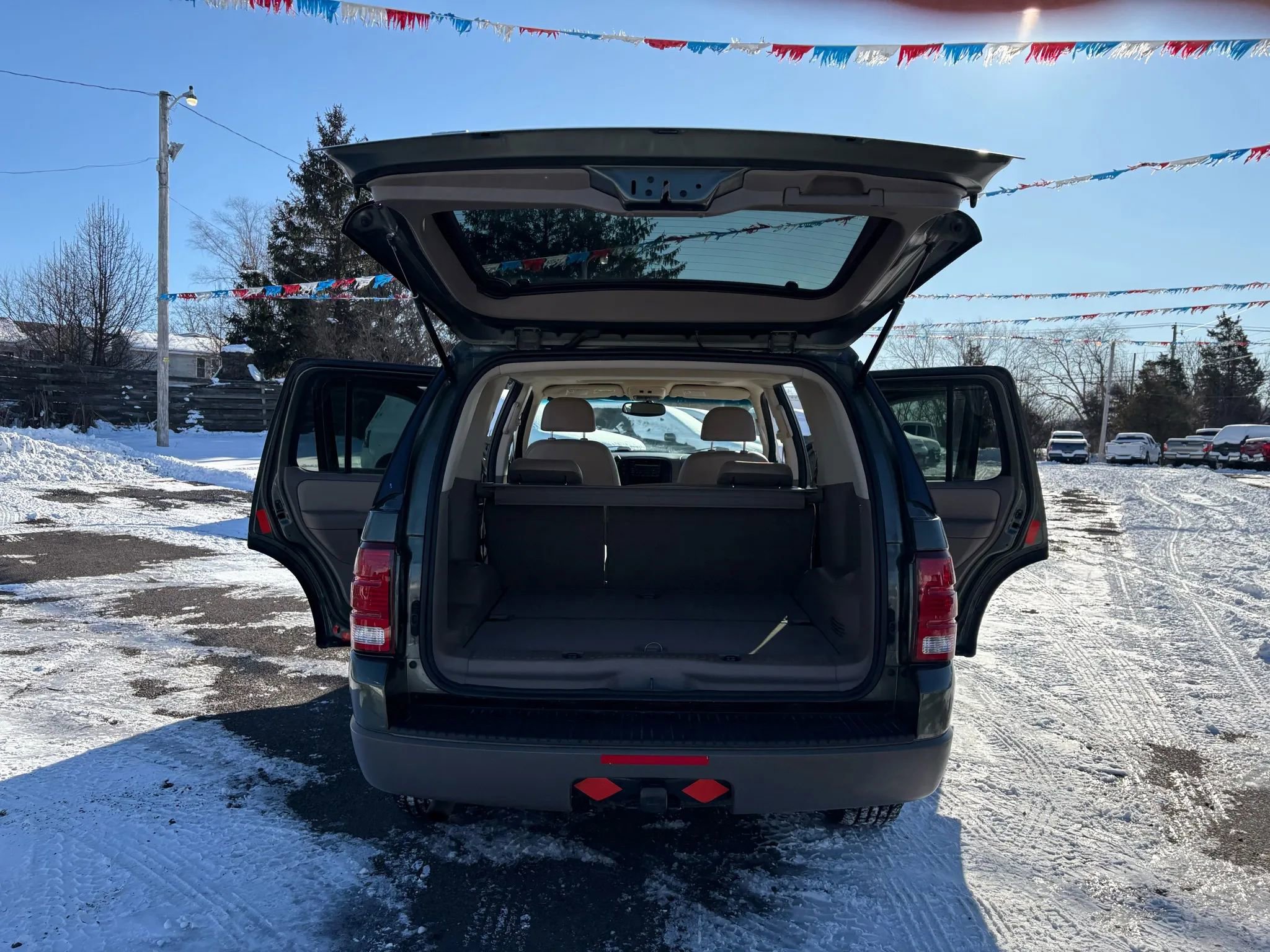 Used 2002 Ford Explorer XLT image 22