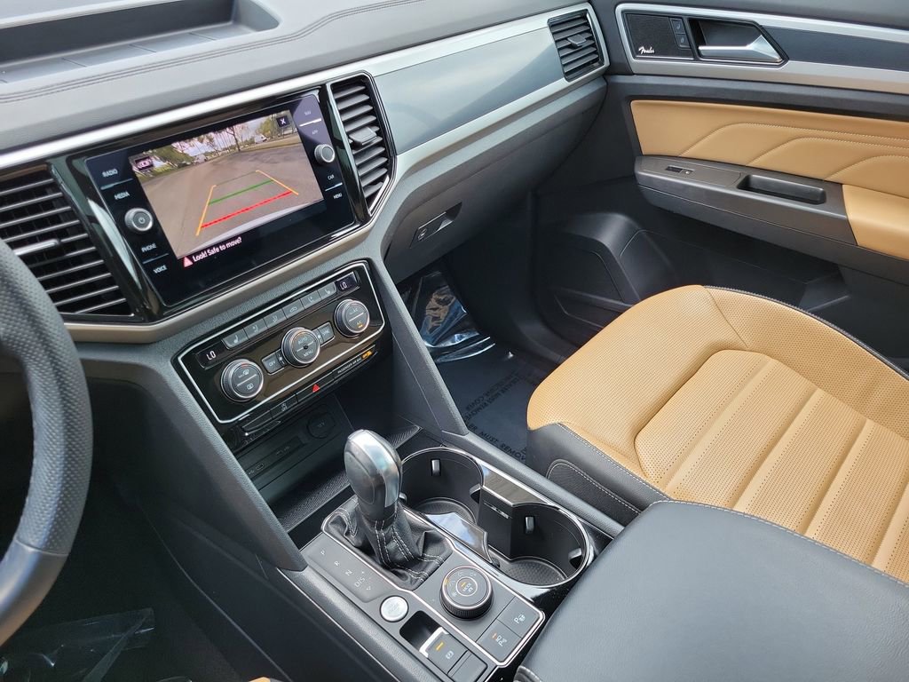 Used 2023 Volkswagen Atlas Cross Sport SEL Premium R-Line image 32