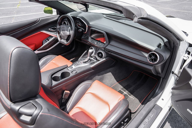 Used 2017 Chevrolet Camaro SS RWD image 82