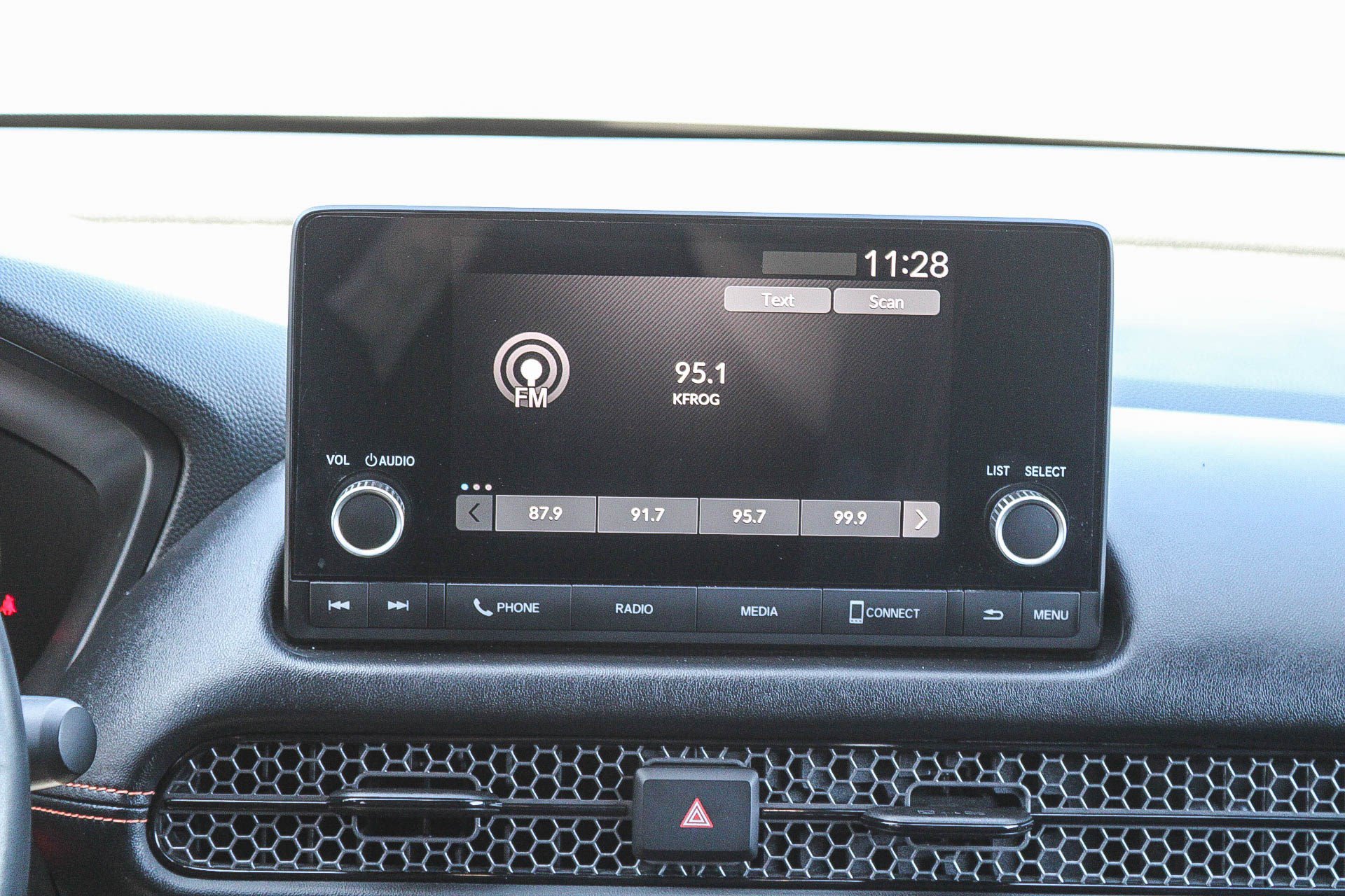 Certified 2024 Honda HR-V Sport image 16