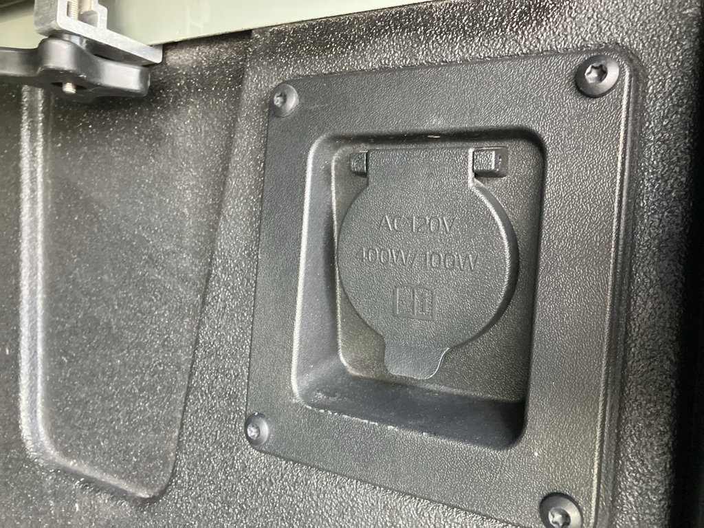 Used 2025 Toyota Tundra Platinum AWD/4WD image 29