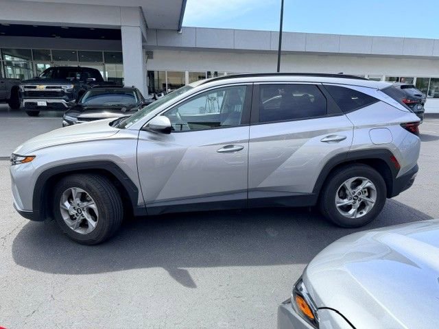 Used 2024 Hyundai Tucson SEL FWD image 2