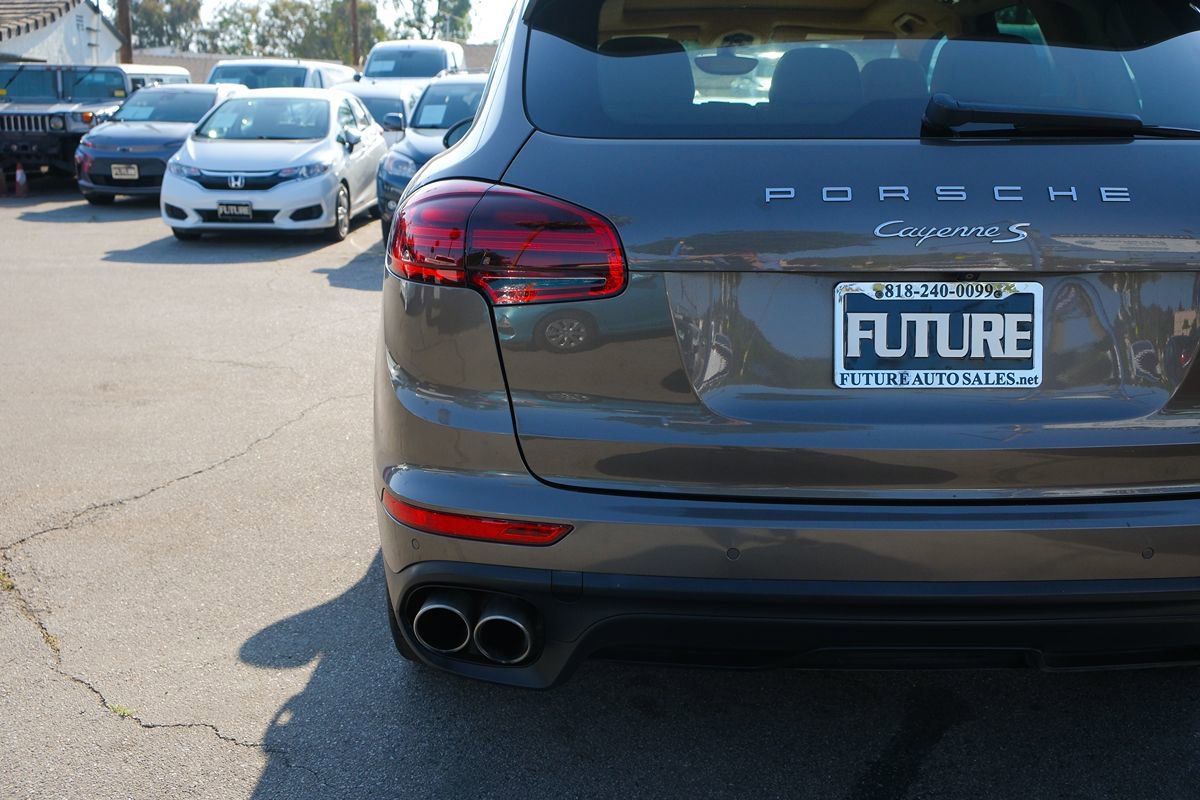 Used 2015 Porsche Cayenne S AWD/4WD image 39