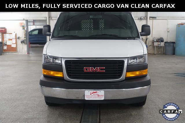Used 2023 GMC Savana 2500 image 2