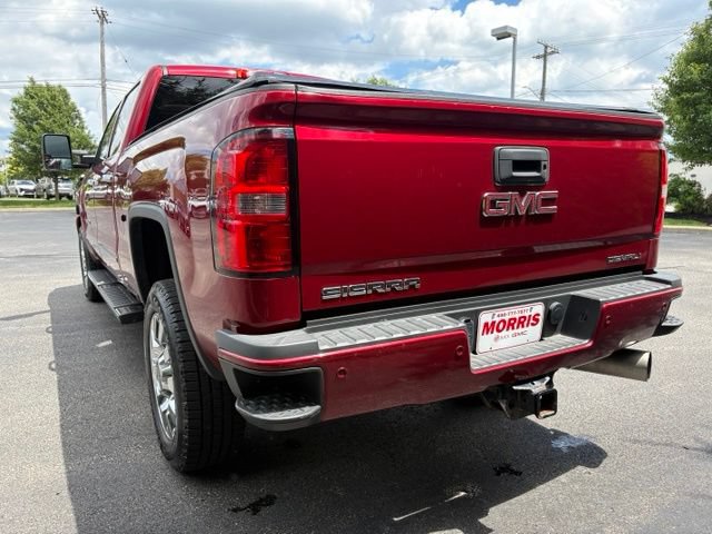 Used 2018 GMC Sierra 2500 Denali w/ Duramax Plus Package AWD/4WD image 4