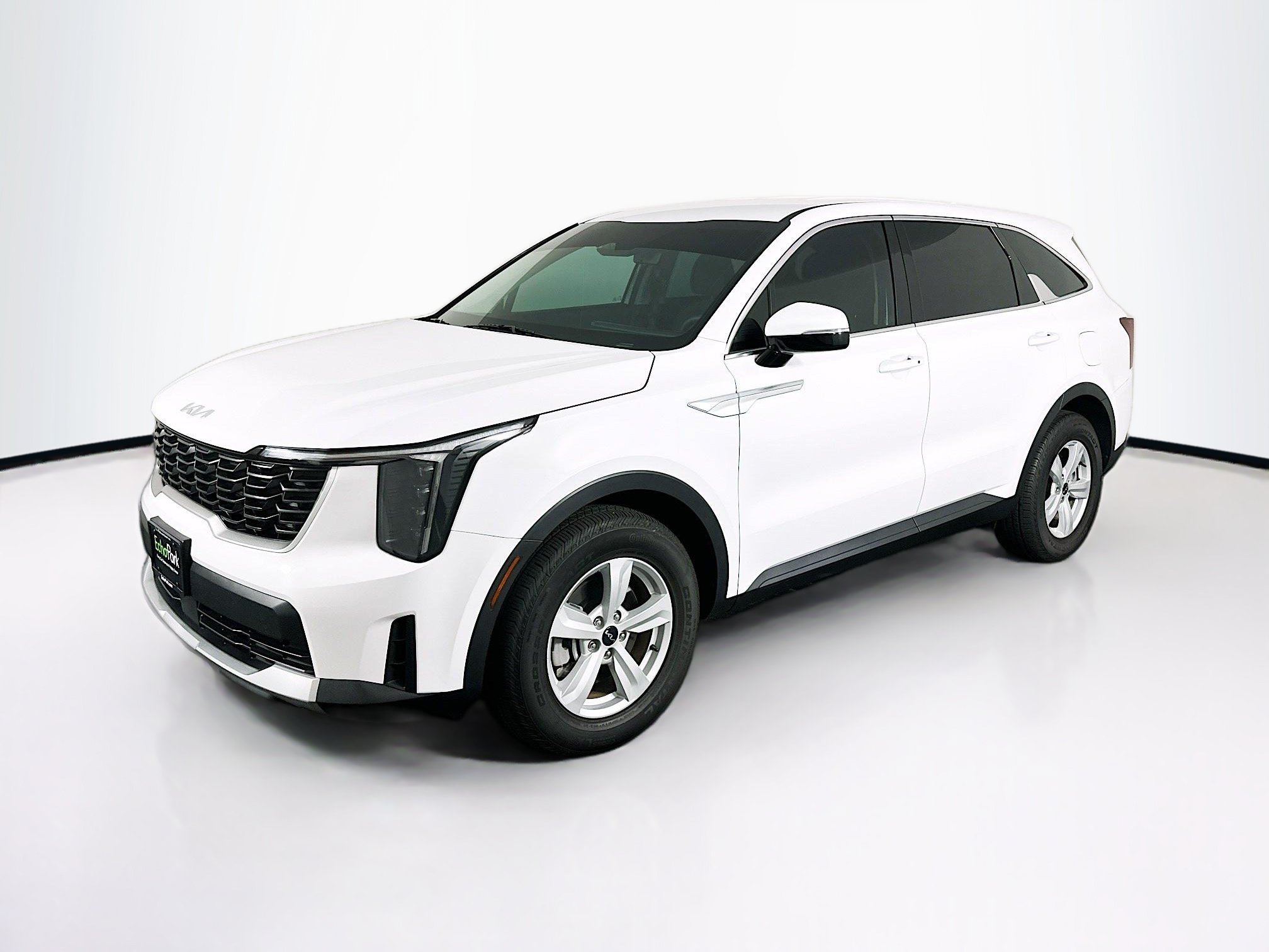 Used 2025 Kia Sorento LX FWD image 3
