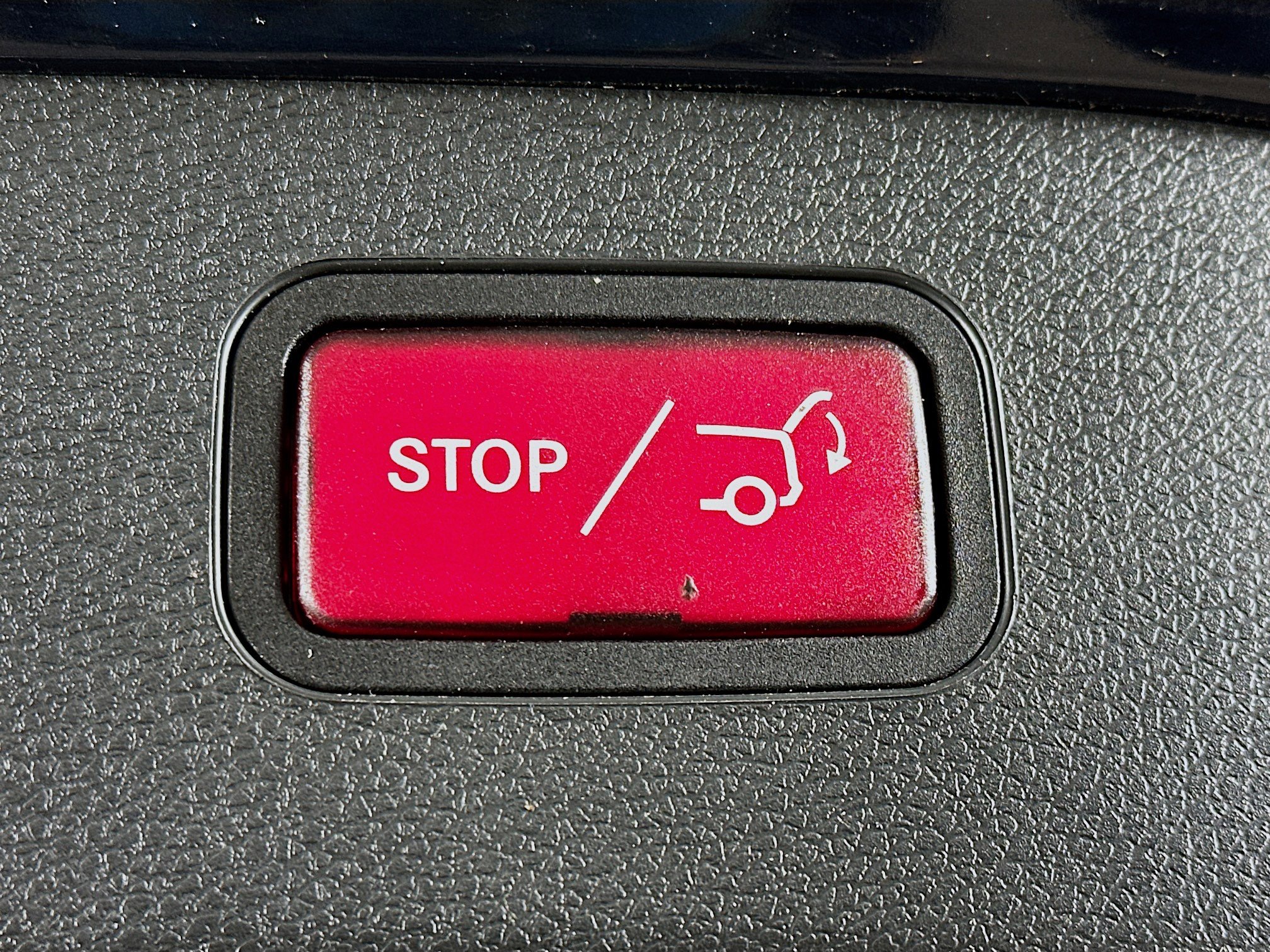 Used 2017 Mercedes-Benz GLA 250 4MATIC image 30