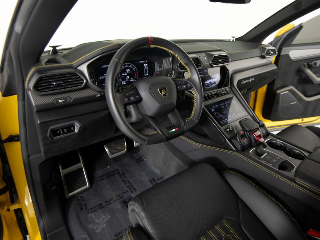Used 2023 Lamborghini Urus Performante image 15