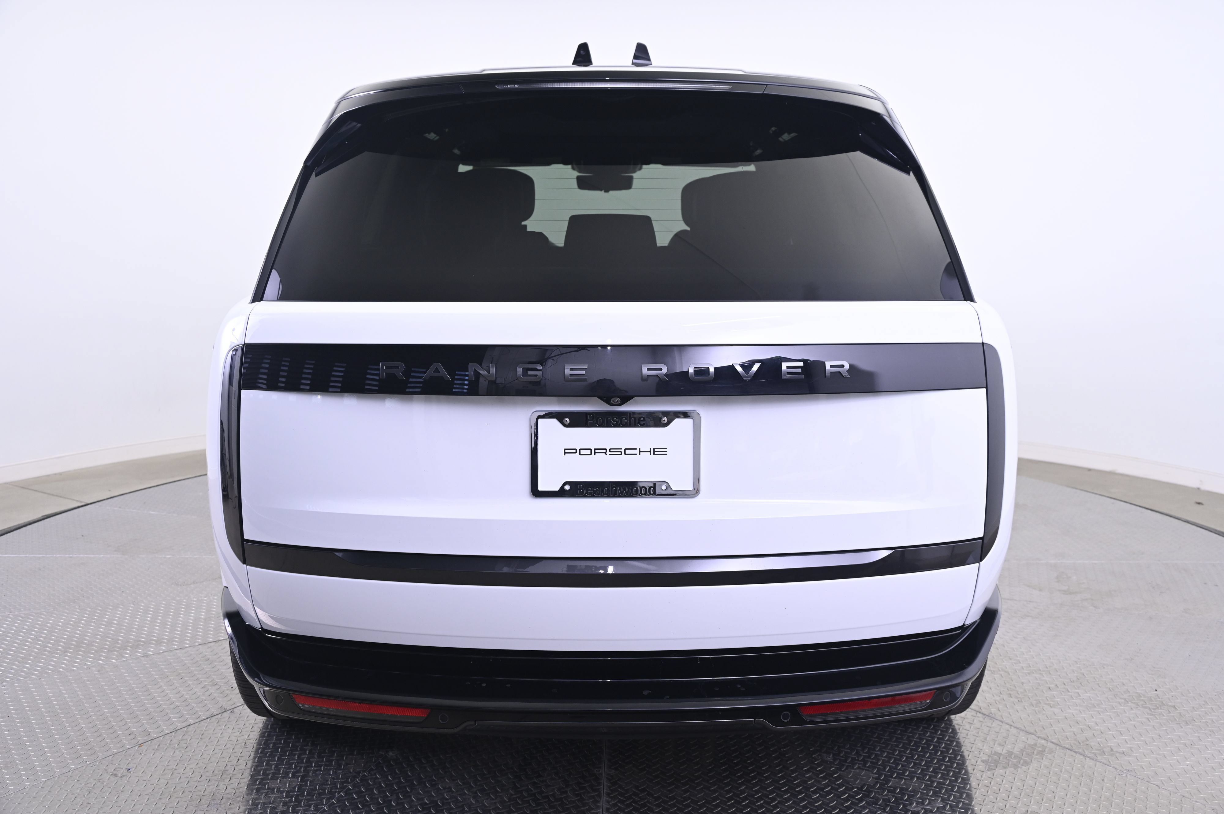Used 2024 Land Rover Range Rover Autobiography AWD/4WD image 6