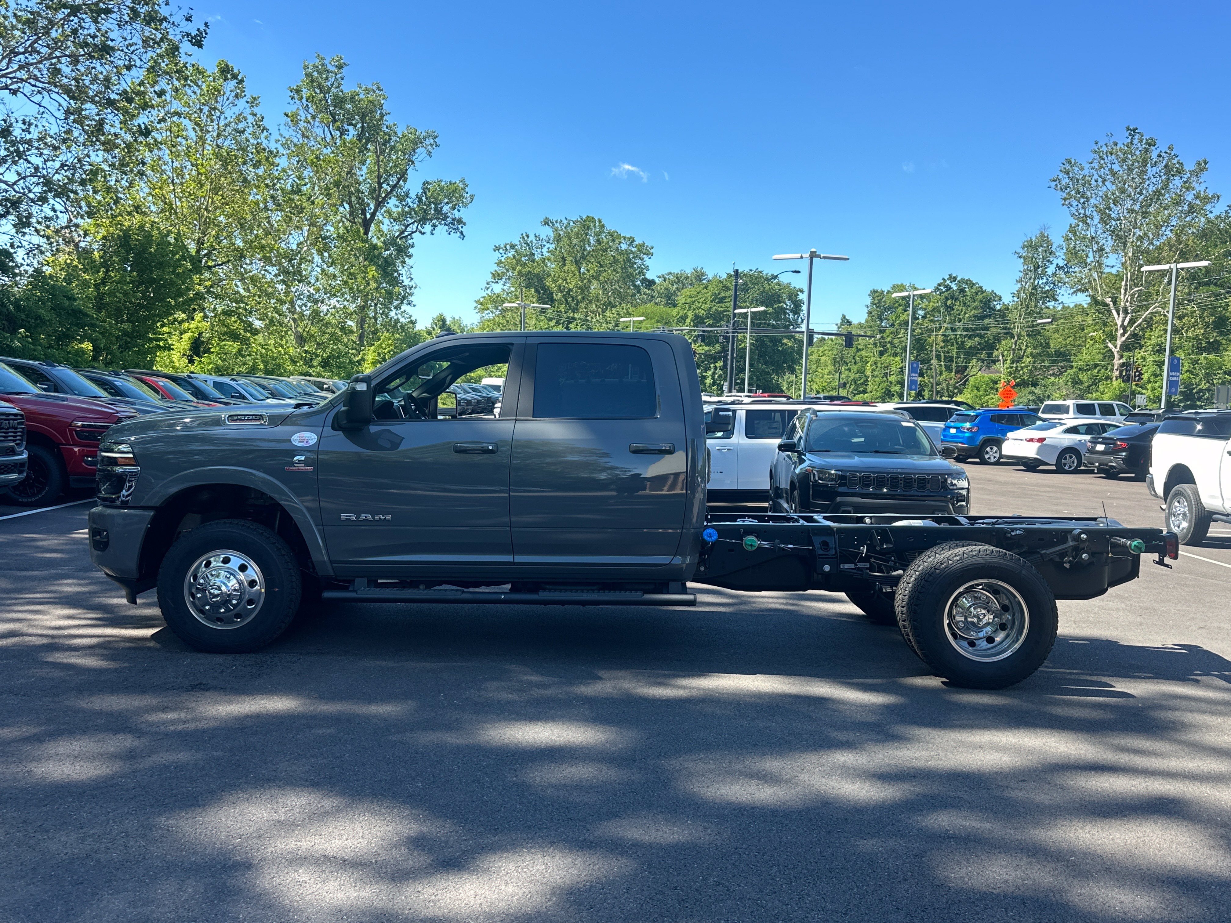 New 2026 RAM 3500 Big Horn w/ Laramie Trim Package AWD/4WD image 27