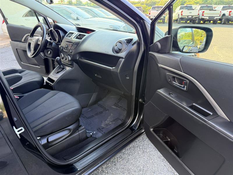 Used 2013 MAZDA MAZDA5 Sport FWD image 10