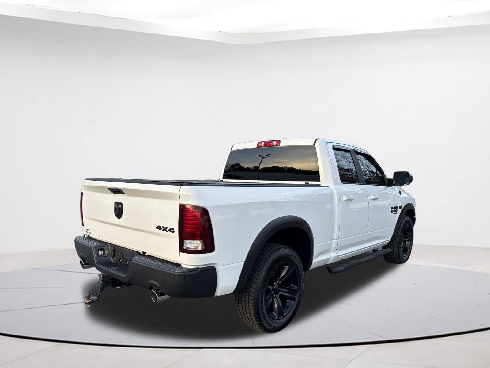 Used 2021 RAM 1500 Classic Warlock w/ Trailer & Traction Group image 7