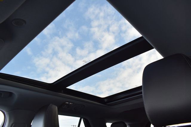 Used 2023 Ford Explorer XLT w/ Equipment Group 202A image 32