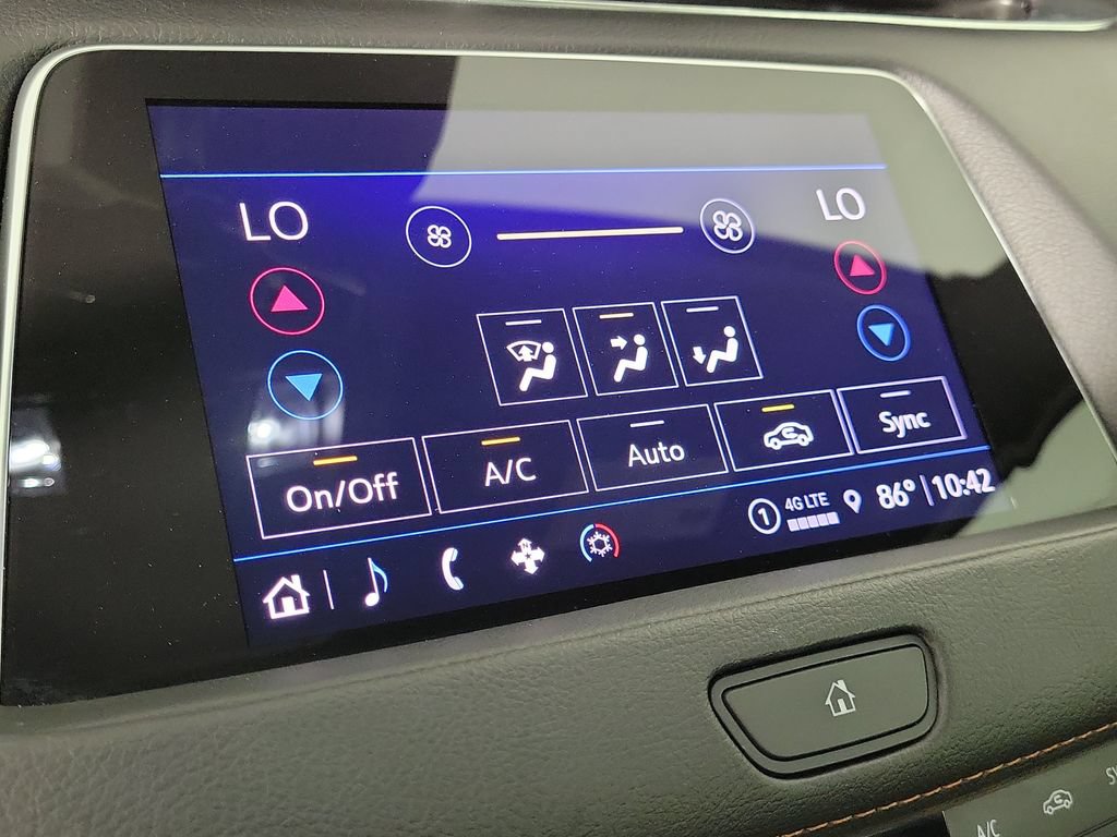 Certified 2022 Cadillac XT4 Sport w/ Enhanced Visibility Package FWD image 26