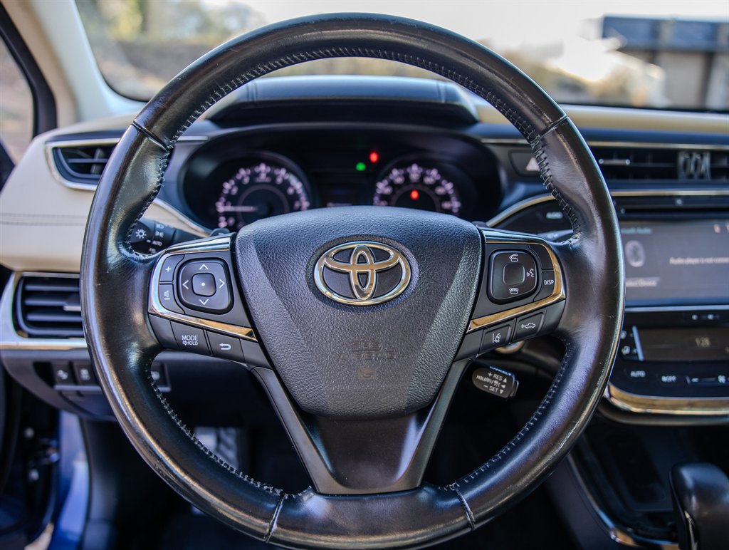 Used 2017 Toyota Avalon Limited FWD image 15