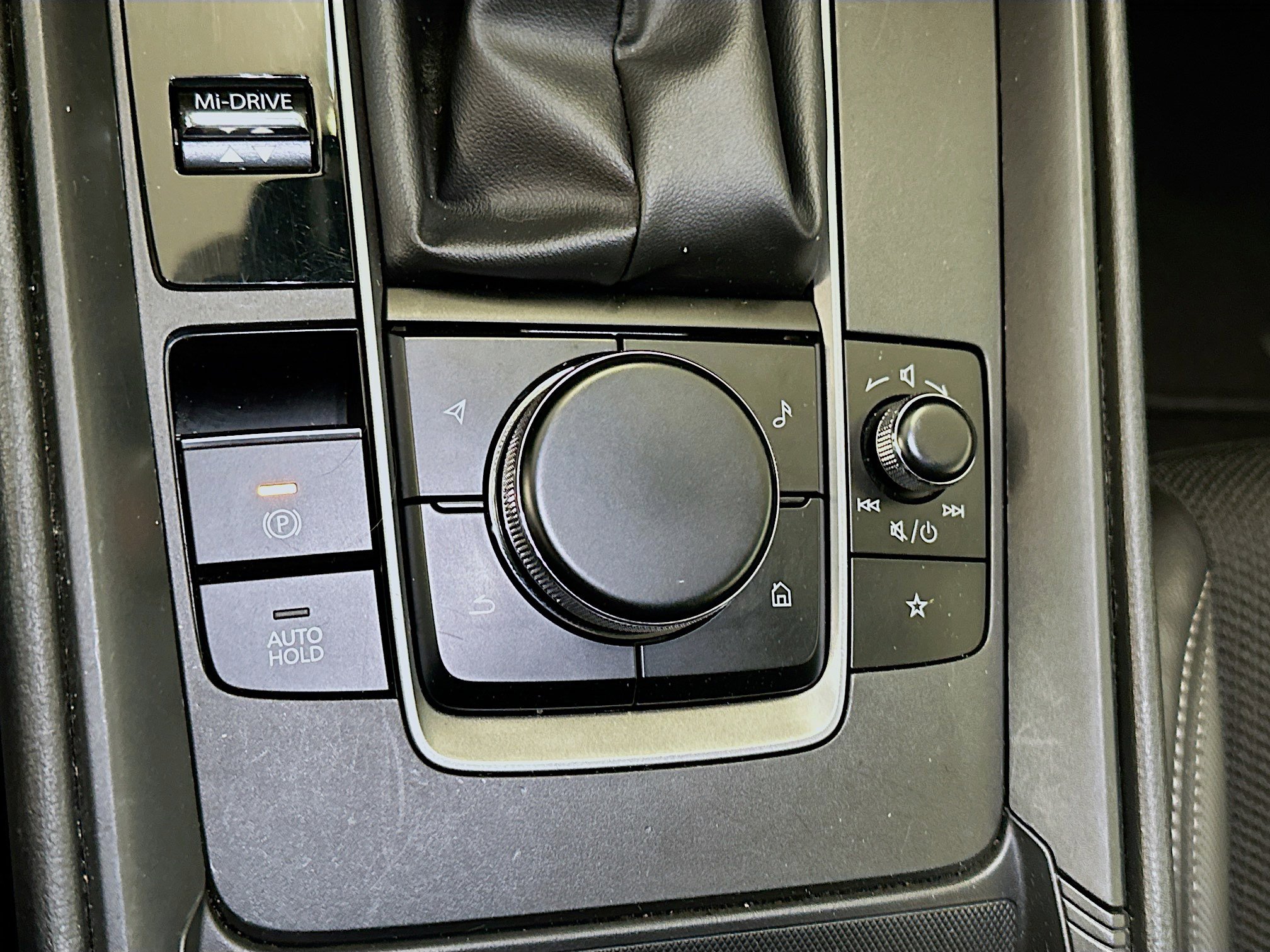 Used 2025 MAZDA CX-50 AWD 2.5 S w/ Premium Package image 26