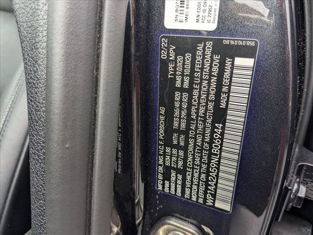 Used 2022 Porsche Macan image 28