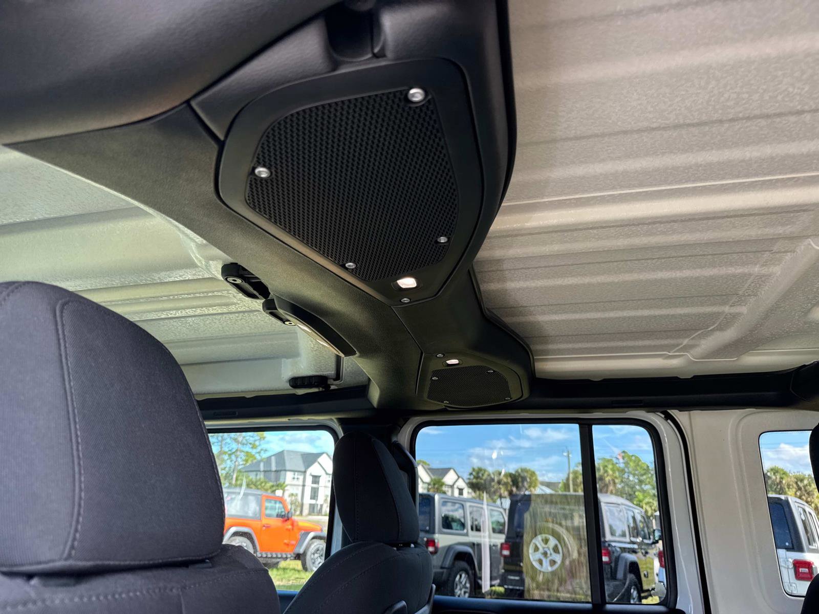 Used 2024 Jeep Wrangler Unlimited Rubicon 4xe image 18