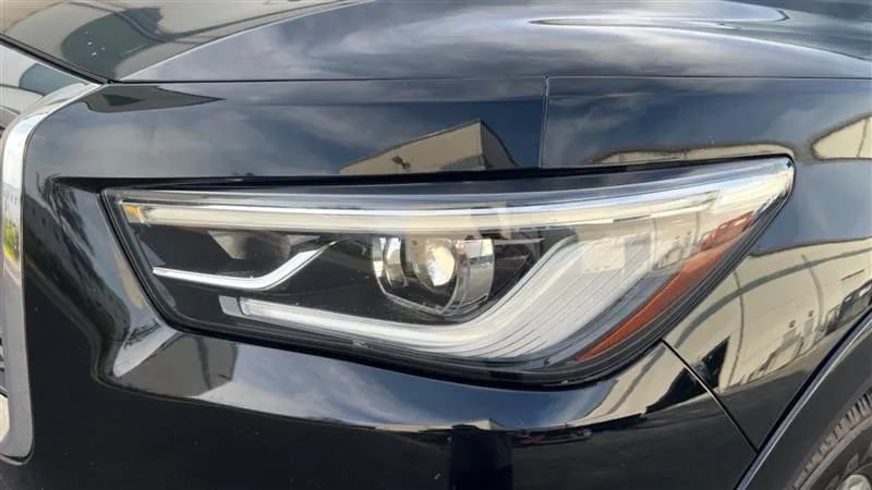Used 2019 INFINITI QX80 Luxe w/ 22" Wheel Package RWD image 19