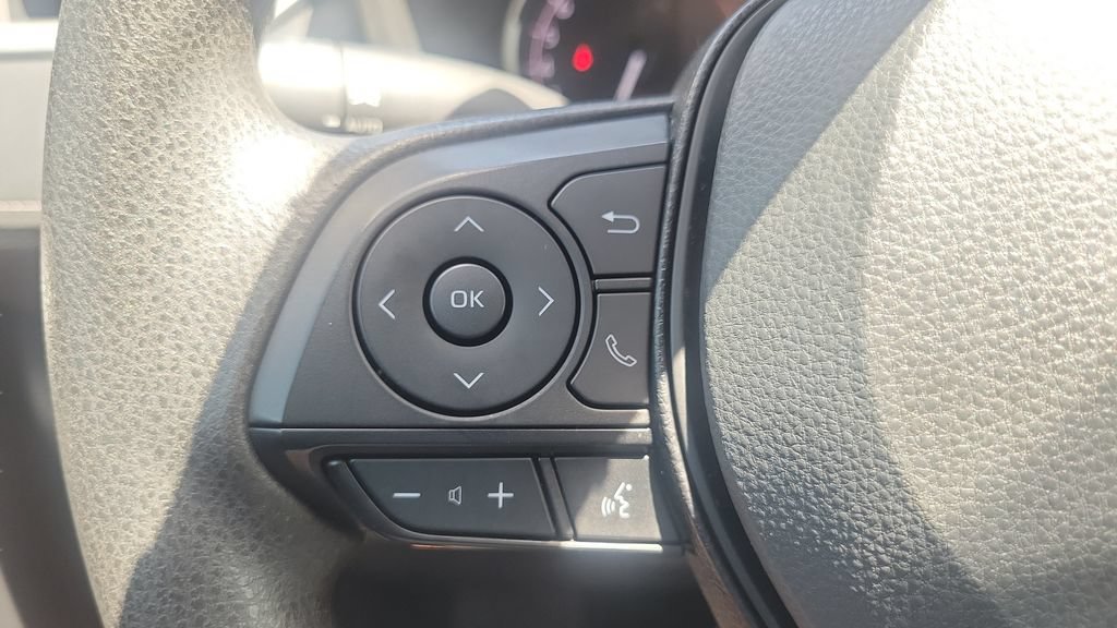 Used 2023 Toyota RAV4 XLE w/ Convenience Package FWD image 20