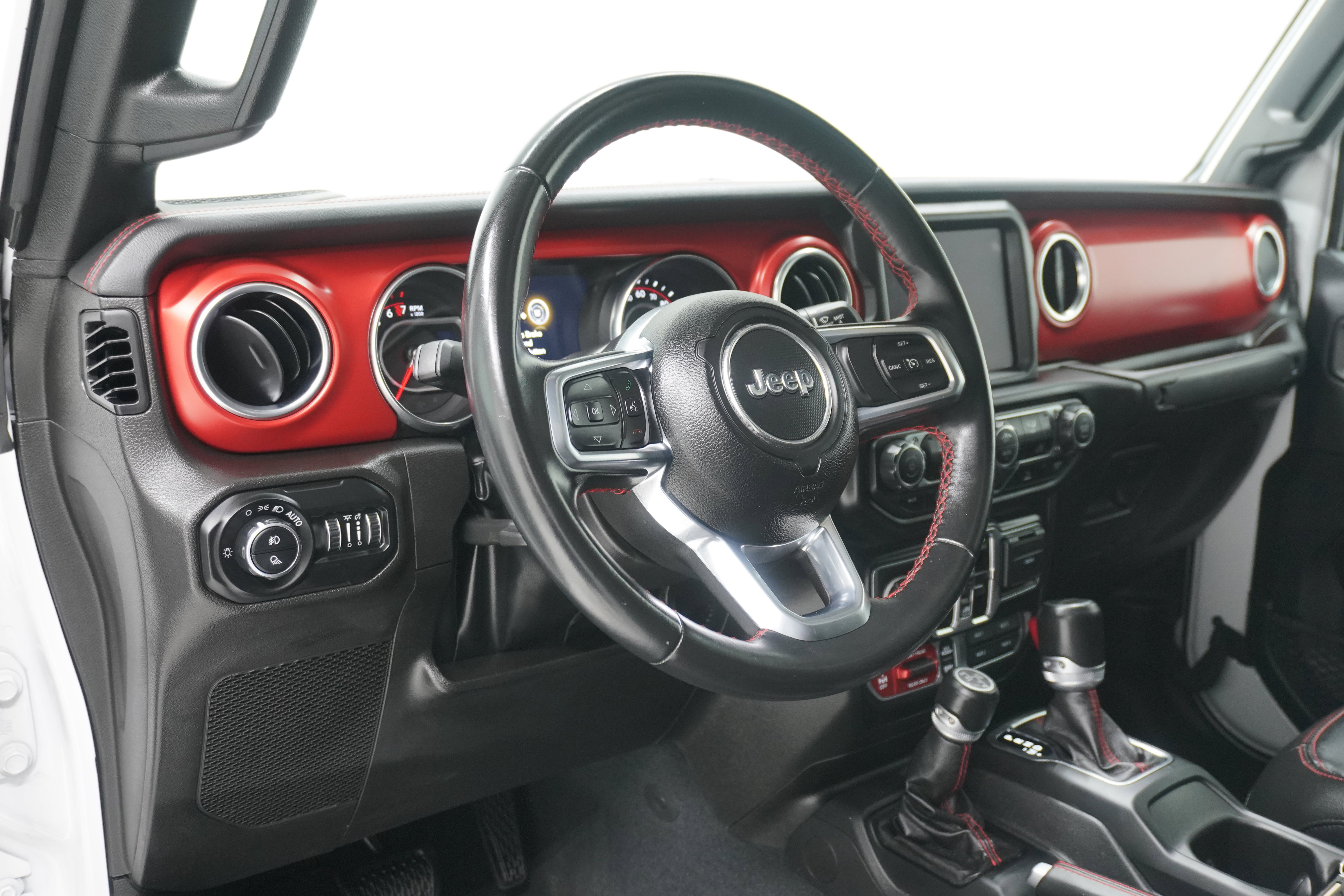 Used 2022 Jeep Gladiator Rubicon w/ LED Lighting Group AWD/4WD image 7