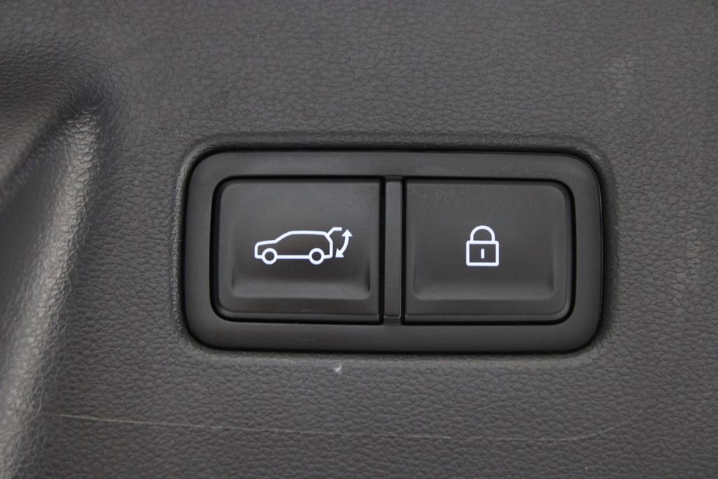 Used 2024 Hyundai Santa Fe XRT image 17