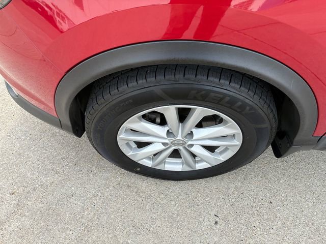 Used 2018 Nissan Rogue Sport SV w/ SV Technology Package image 10
