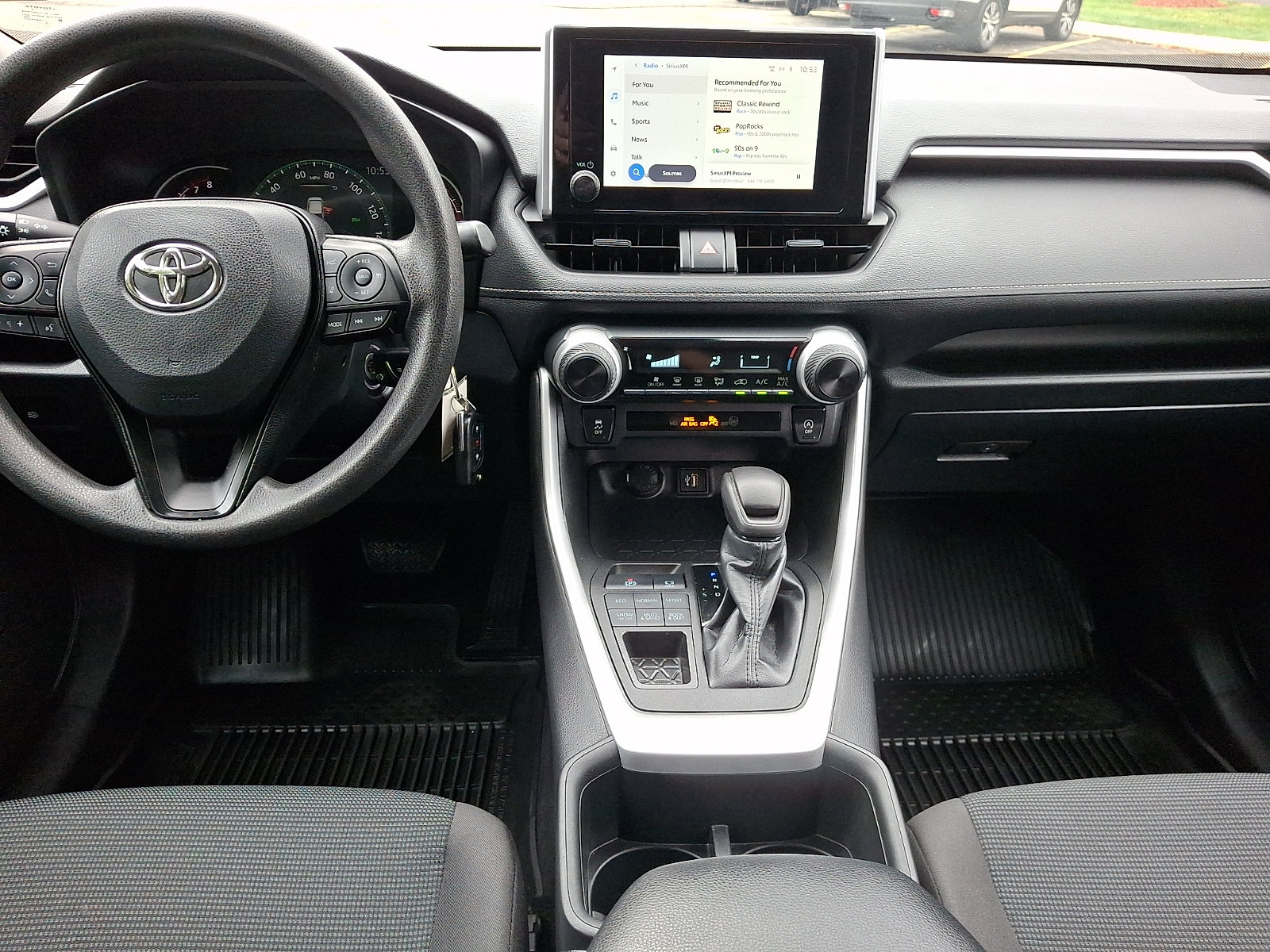 Used 2023 Toyota RAV4 LE AWD/4WD image 15