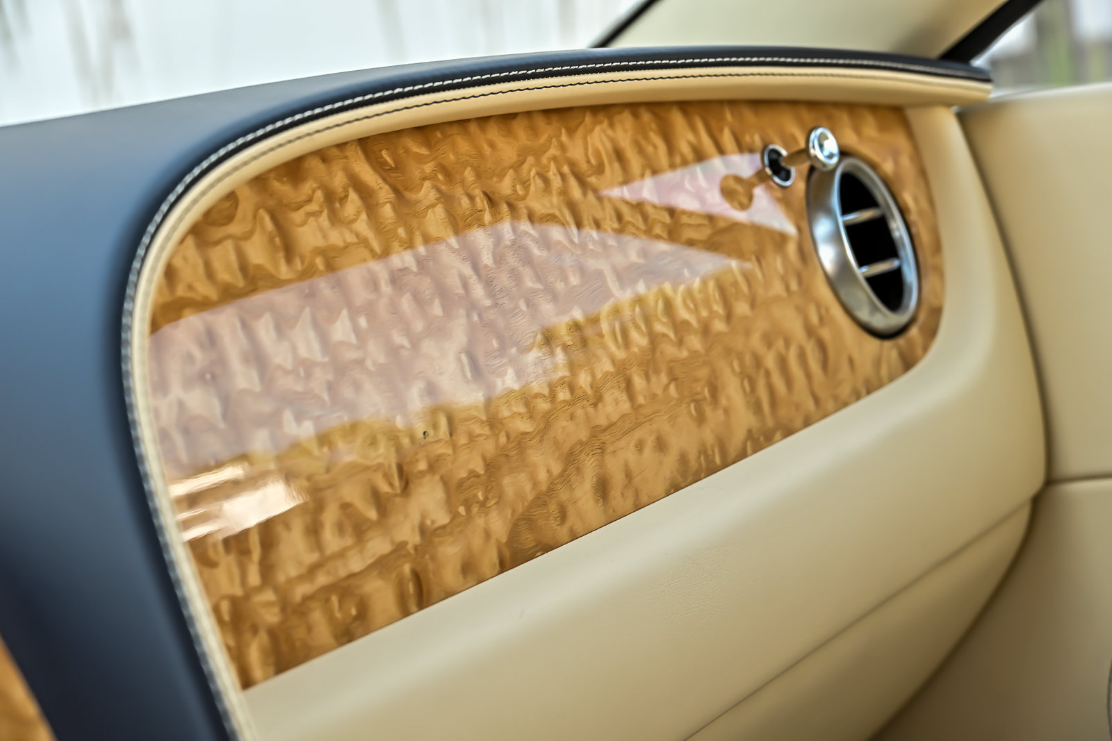 Used 2013 Bentley Continental GT AWD/4WD image 40