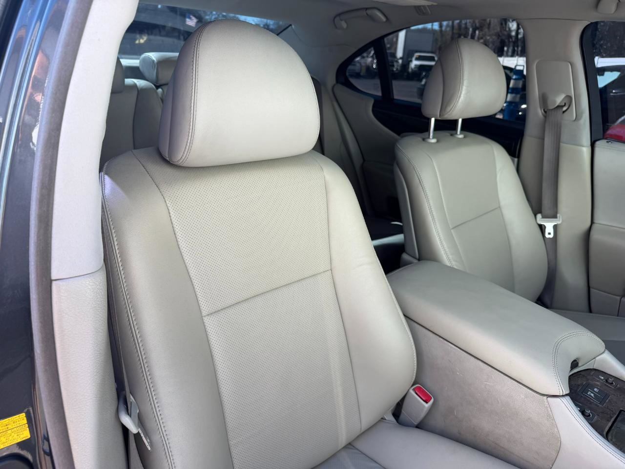 Used 2008 Lexus LS 460 image 45