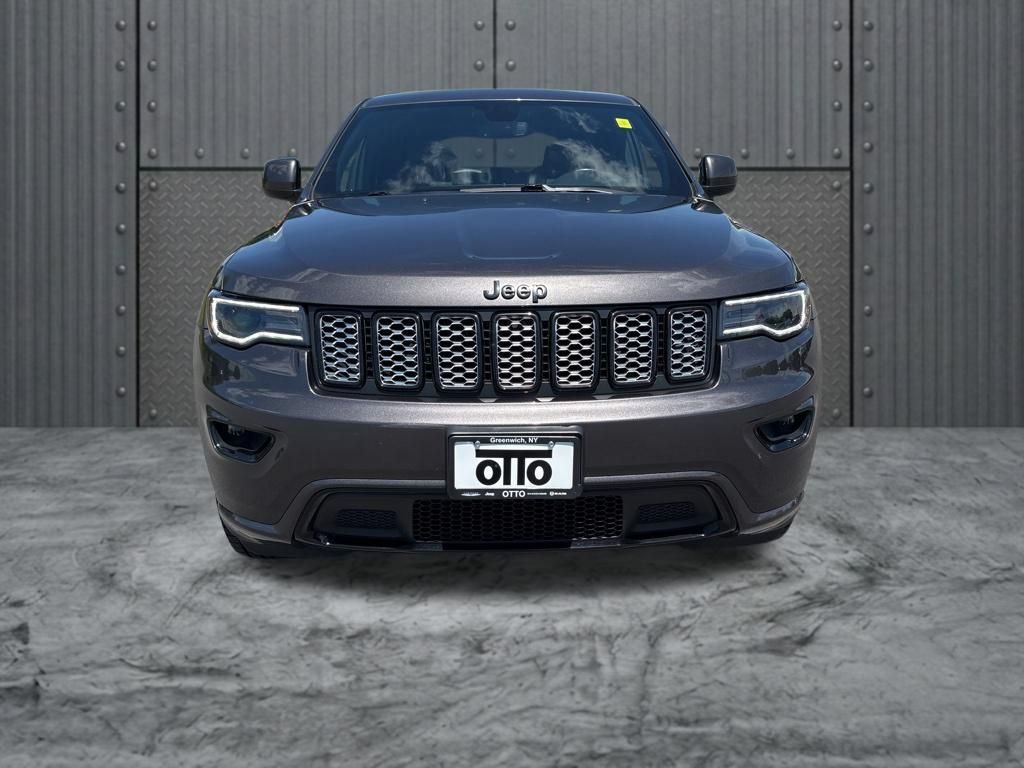 Used 2020 Jeep Grand Cherokee Altitude AWD/4WD image 2