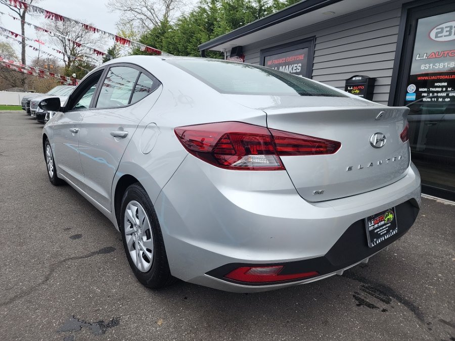 Used 2019 Hyundai Elantra SE w/ Cargo Package FWD image 2