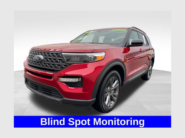 Used 2024 Ford Explorer XLT w/ Equipment Group 202A AWD/4WD image 1