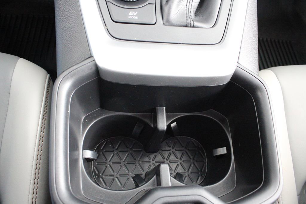 Used 2023 Toyota RAV4 XLE Premium AWD/4WD image 44