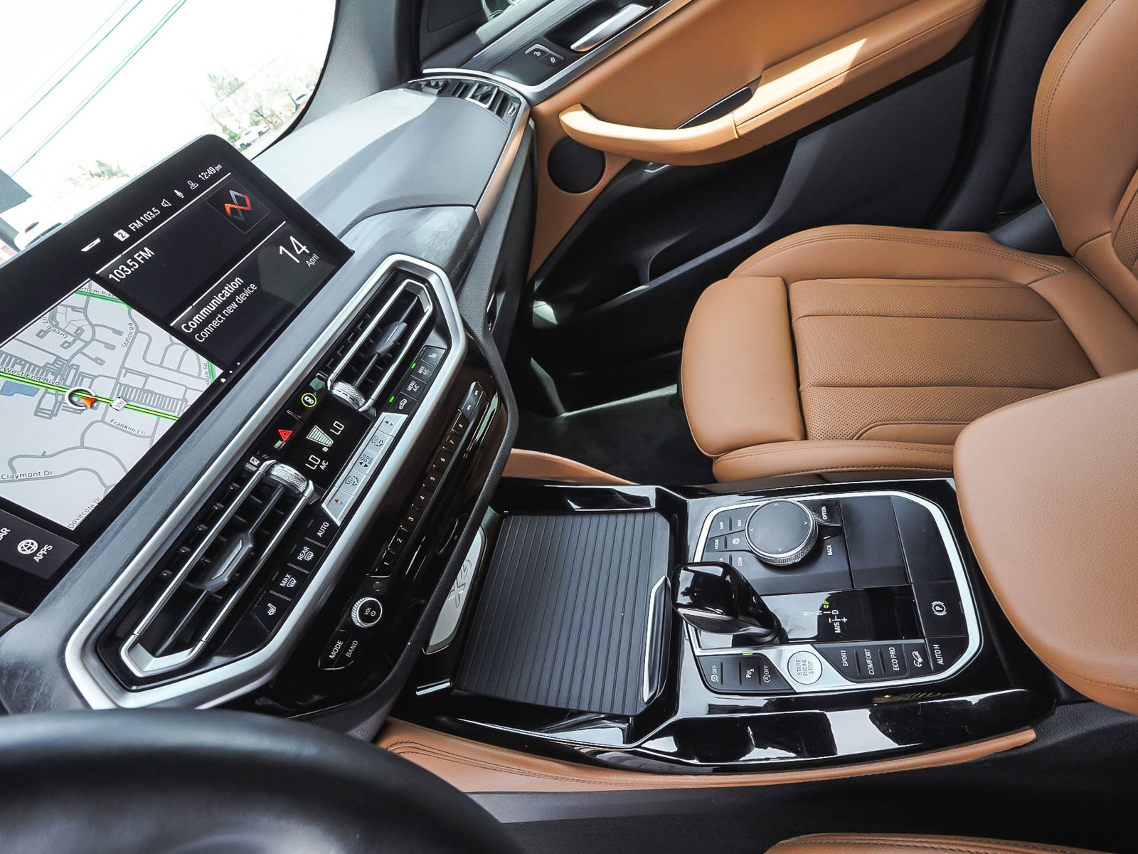 Used 2024 BMW X4 xDrive30i w/ Premium Package image 29