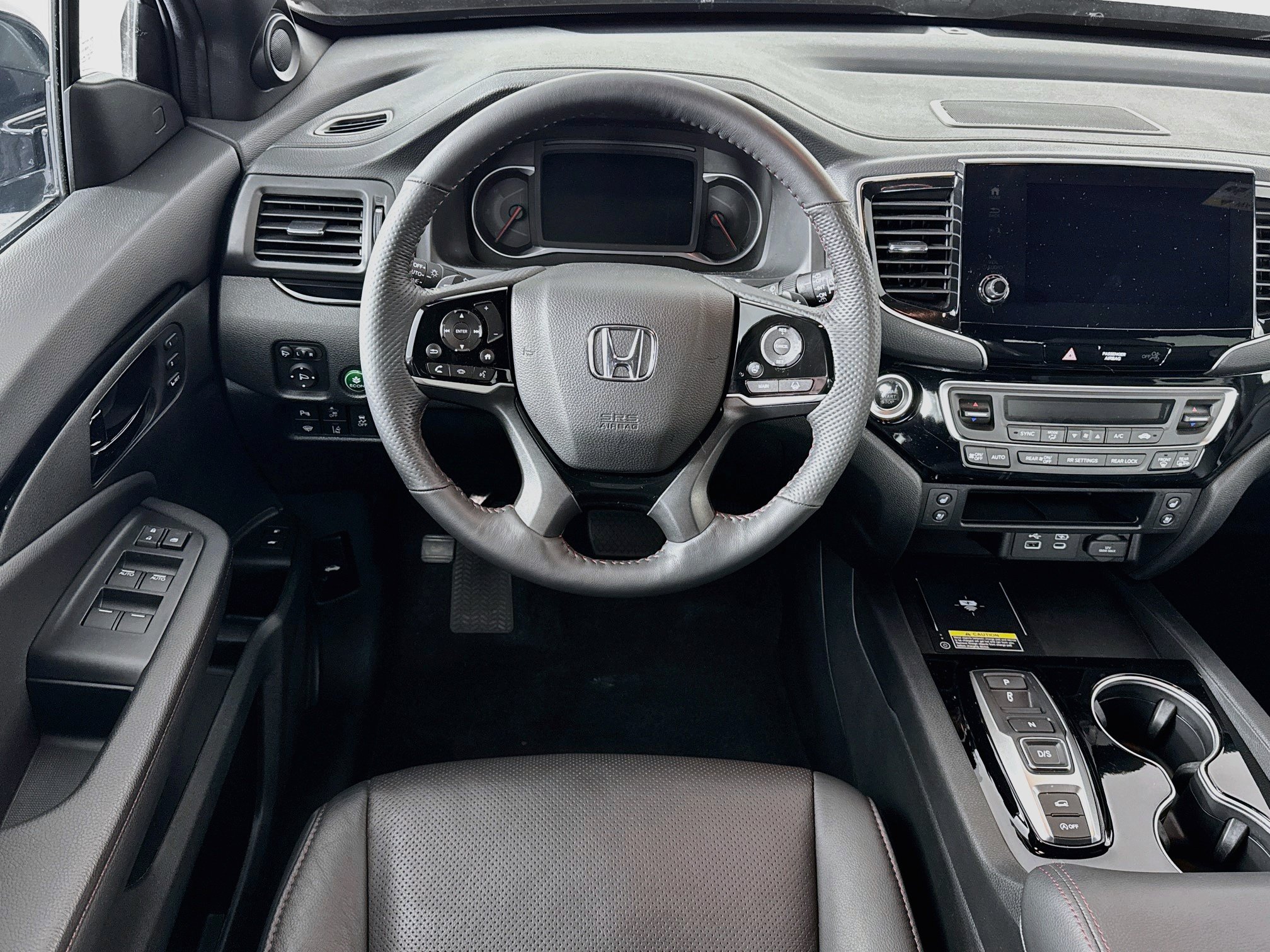 Certified 2025 Honda Passport Black Edition image 23