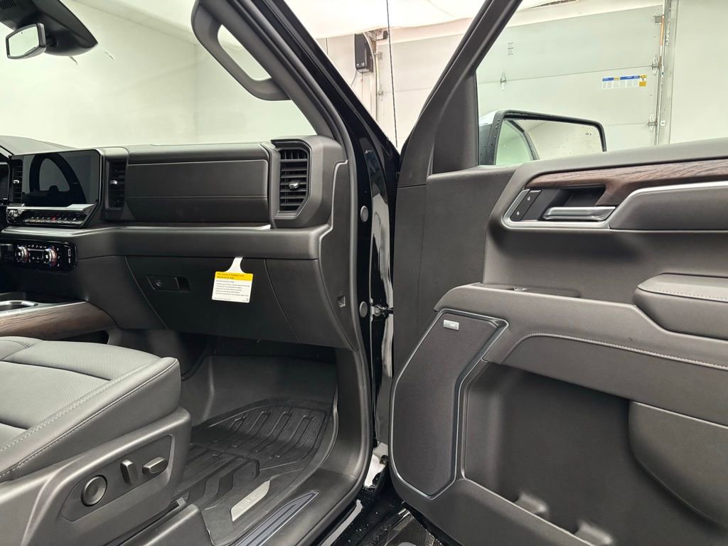 New 2026 GMC Sierra 1500 SLT w/ SLT Premium Plus Package image 33