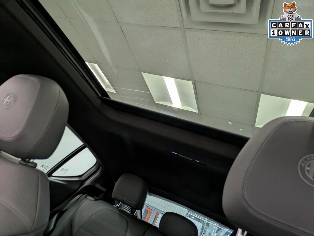 Used 2025 Alfa Romeo Tonale w/ Premium Package image 24