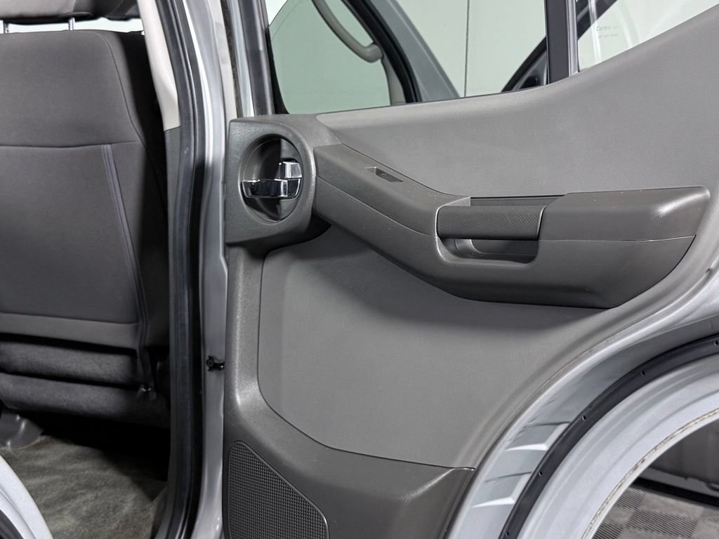 Used 2012 Nissan Xterra X RWD image 31
