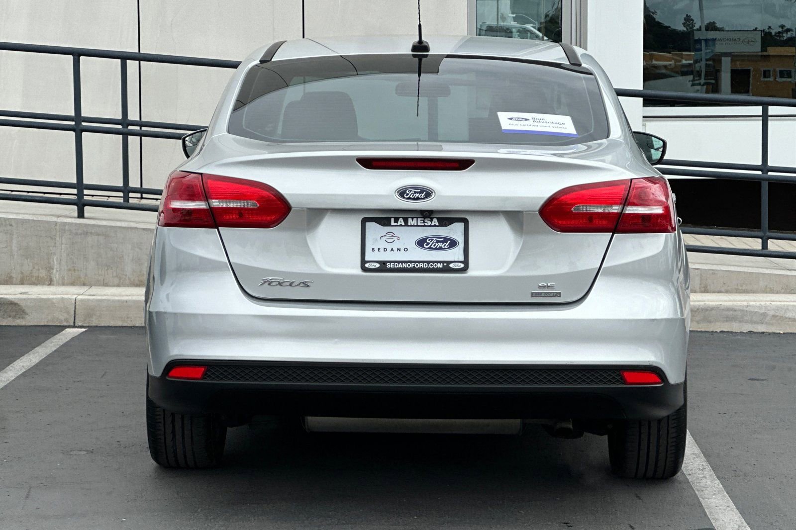 Certified 2018 Ford Focus SE FWD image 4