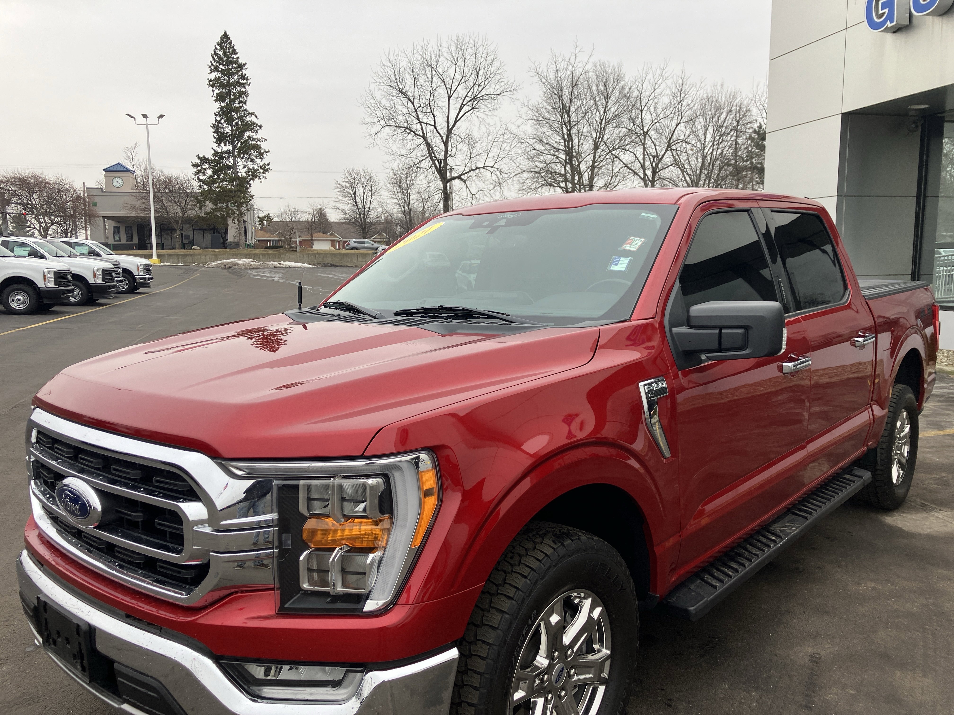 Certified 2021 Ford F150 XLT w/ Equipment Group 302A High image 4