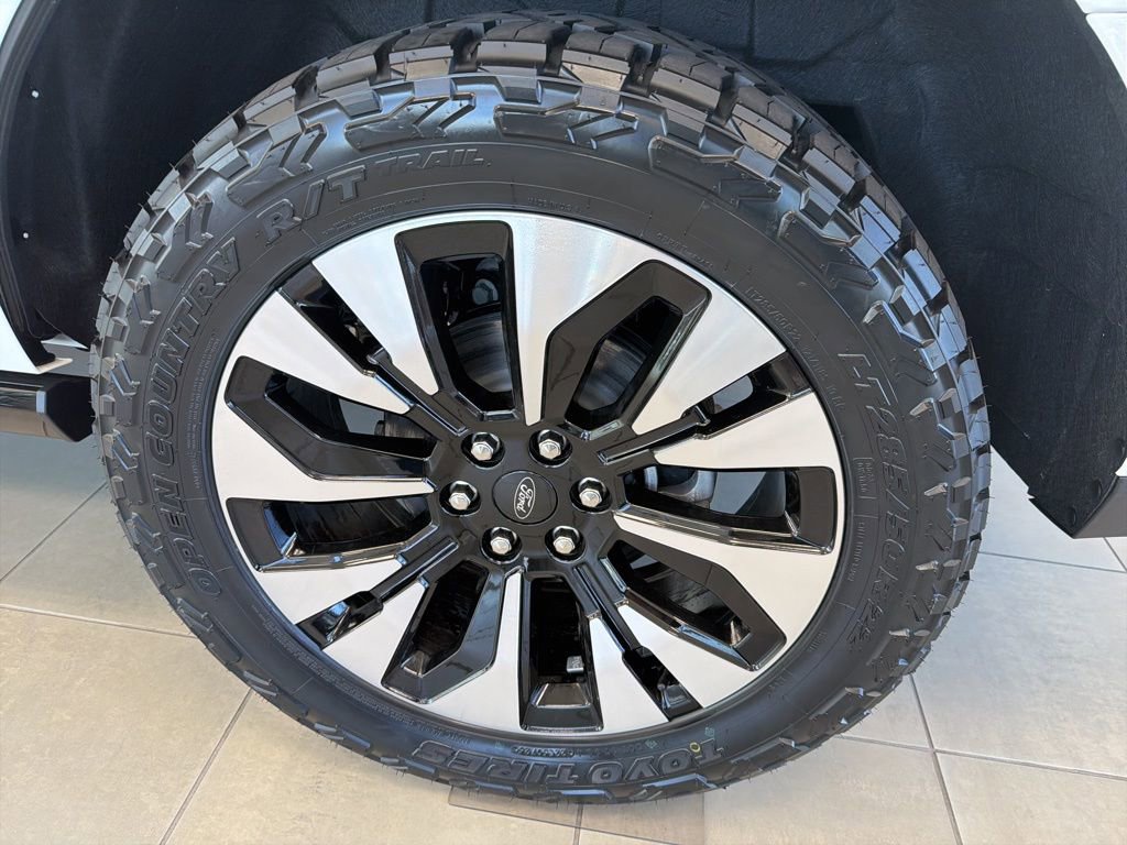 New 2025 Ford Expedition Platinum w/ Driver's Package image 7