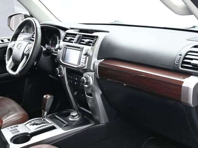 Used 2016 Toyota 4Runner SR5 image 28