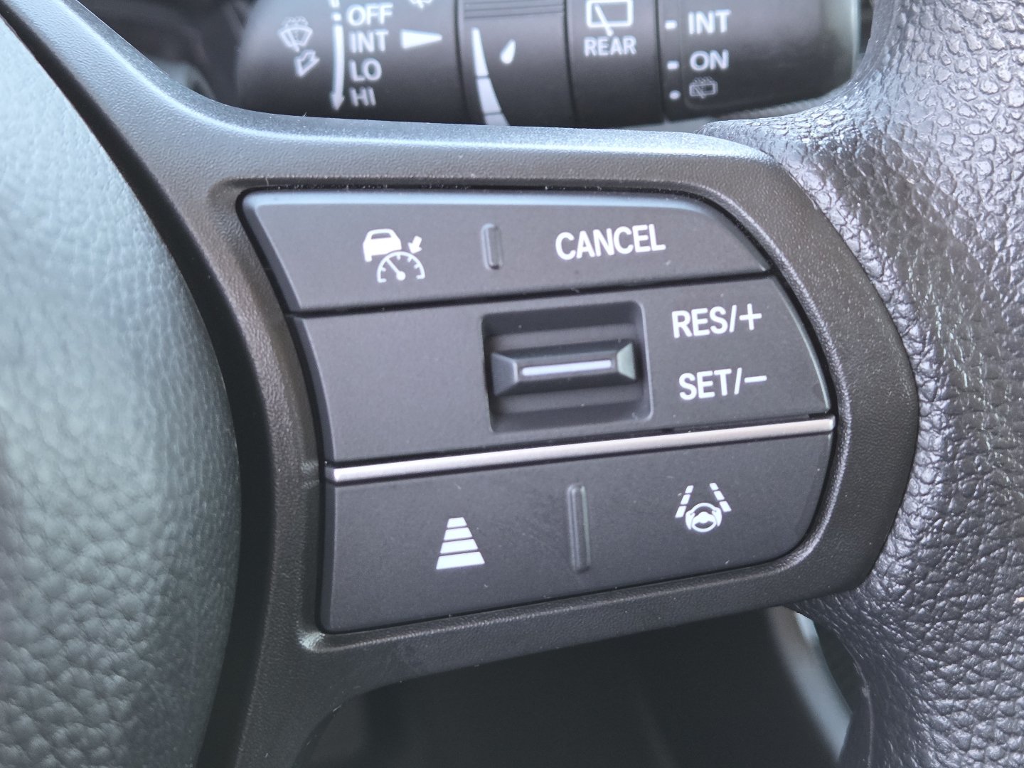 Used 2024 Honda CR-V EX image 9