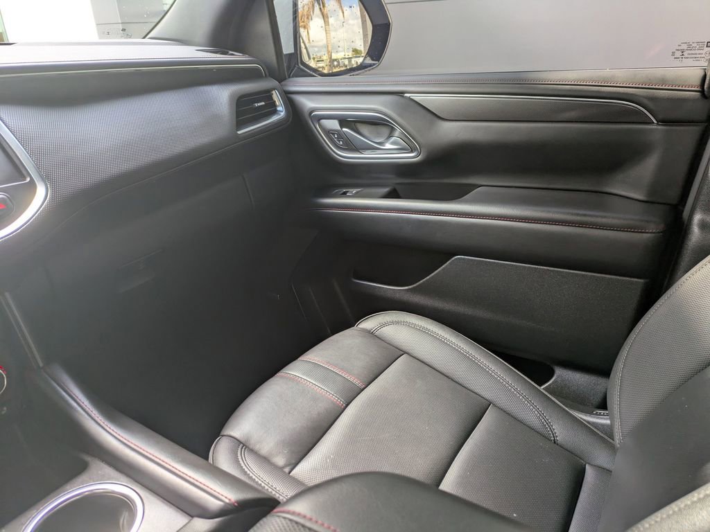 Used 2022 Chevrolet Suburban RST w/ Luxury Package RWD image 20