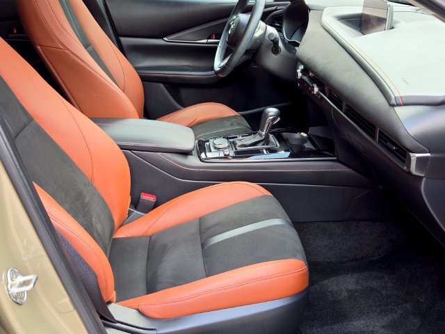 Used 2024 MAZDA CX-30 Carbon AWD/4WD image 18